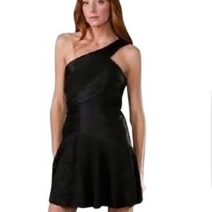 SALE | ALICE + OLIVIA little black dress